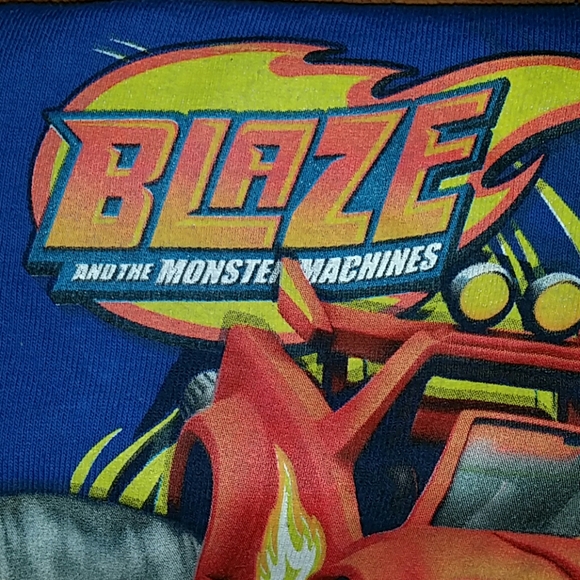 T SHIRT - Picture 3 of 4